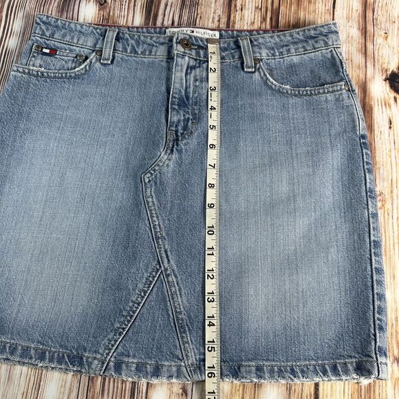 Tommy Hilfiger Y2K Size 6 ? 8 ? Blue Distressed Jean Denim Mini Skirt 31x16 - Picture 5 of 7